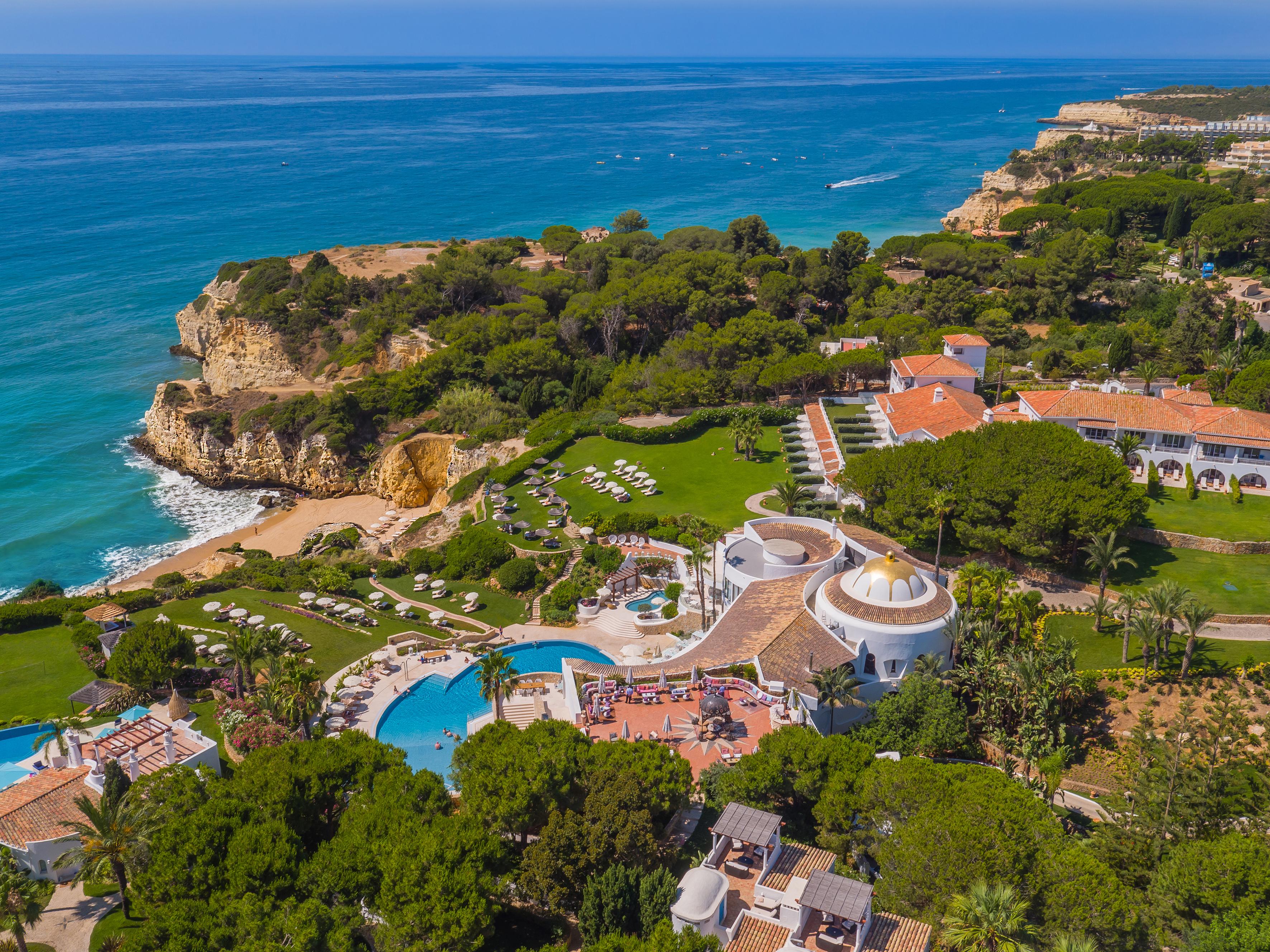 빌라 비타 파크 리조트&스파 Armação de Pêra 외부 사진 Aerial view of the resort